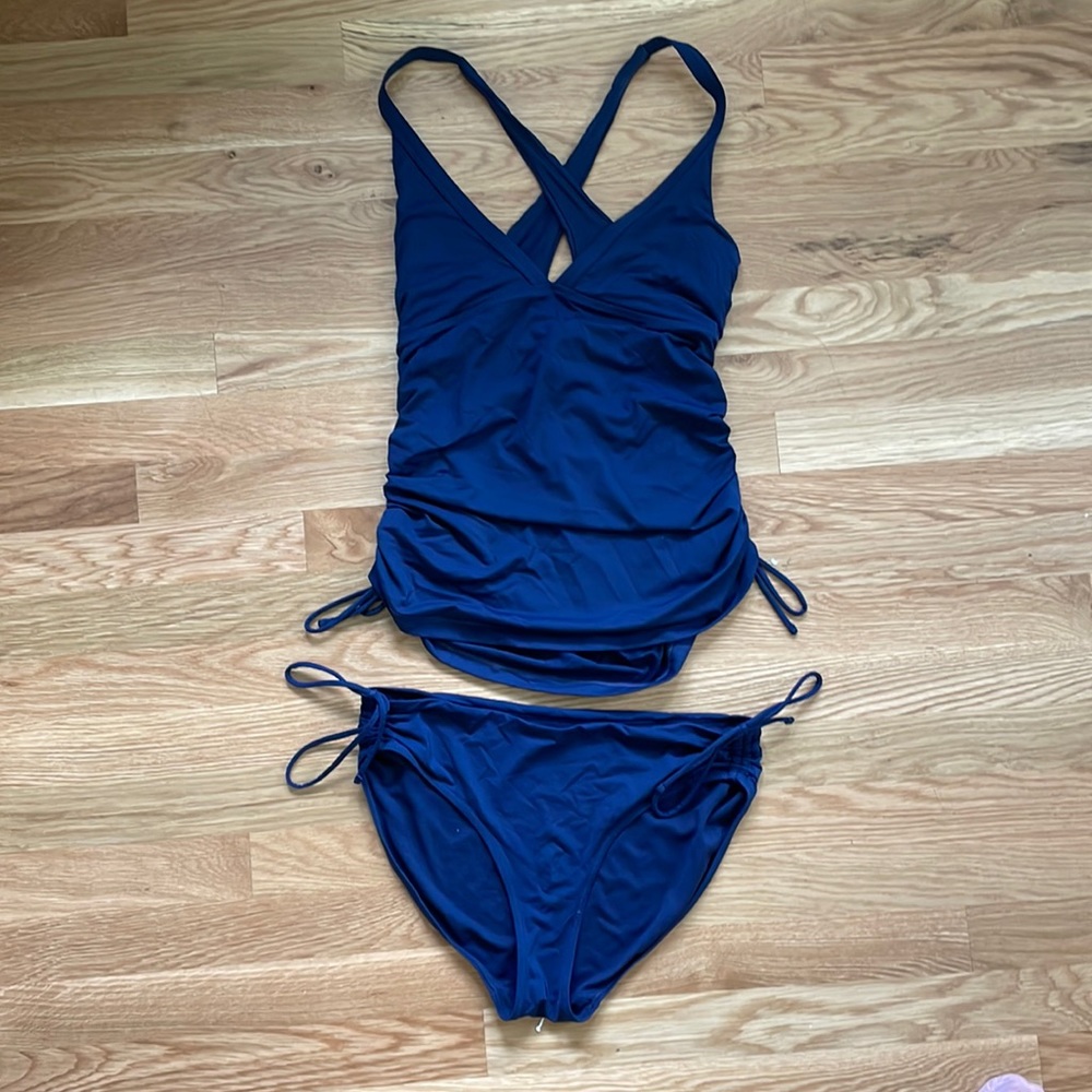 Athleta women’s two piece bathing suit.